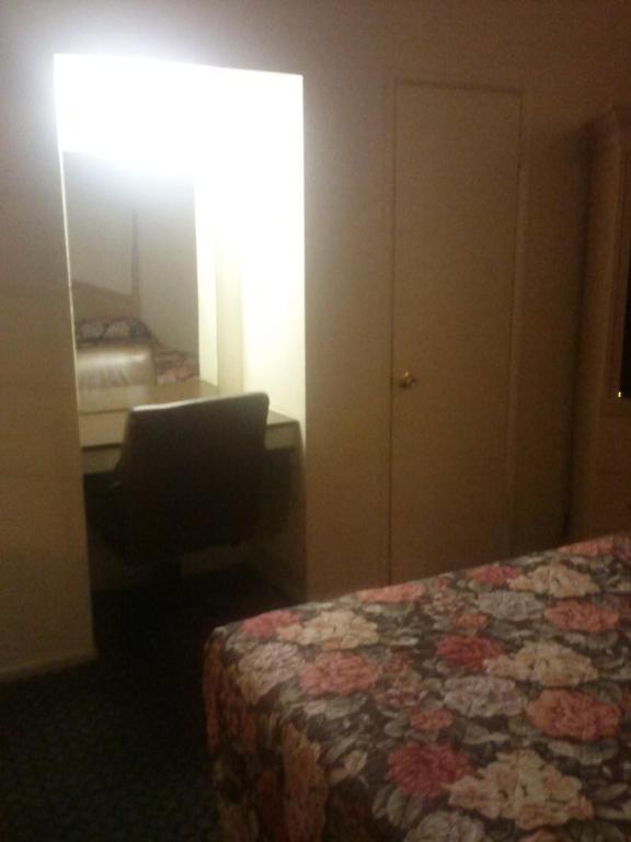Stockton Travelers Motel Szoba fotó